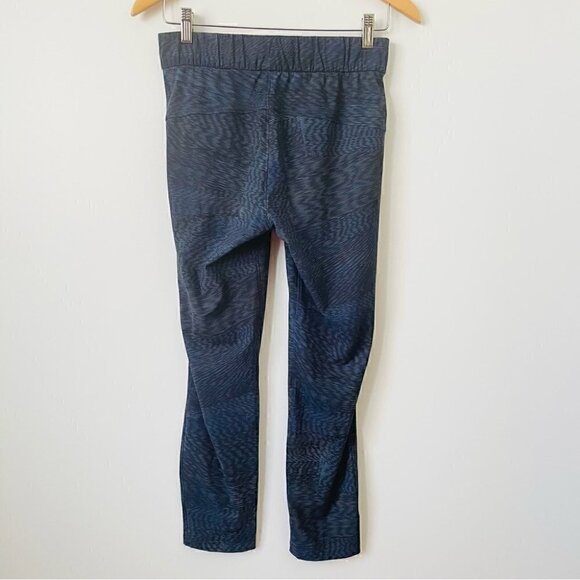 Lululemon On The  Fly Pant Linear Flux Battleship Multi, SZ 4 - Picture 6 of 12